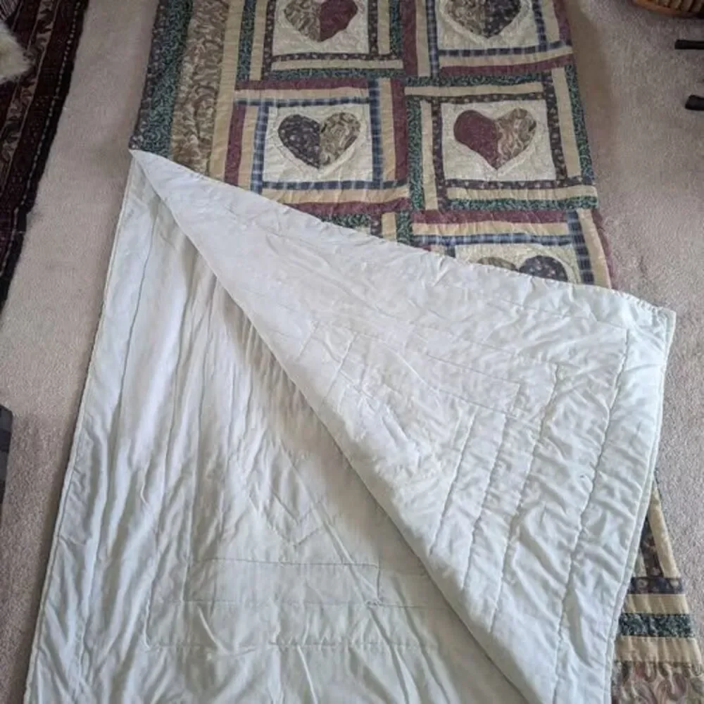 Vintage Handmade Sweet Paisley Heart Patchwork Quilt 82x83